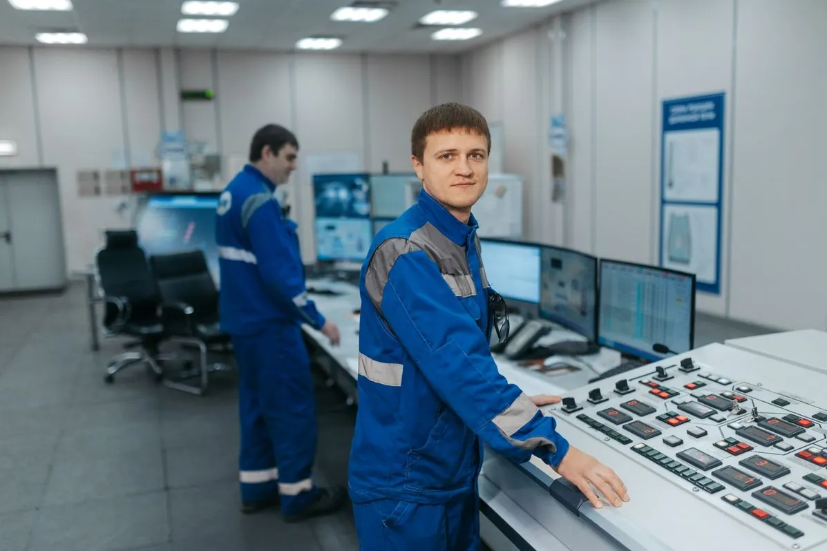 Coordinators at the 24×7 control tower